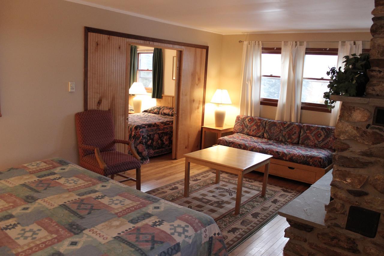 Nootka Lodge Woodsville Esterno foto
