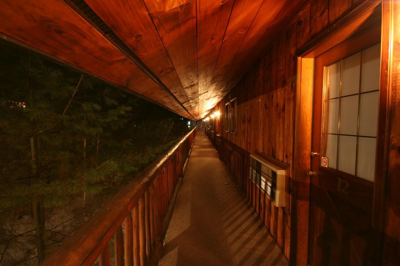 Nootka Lodge Woodsville Esterno foto