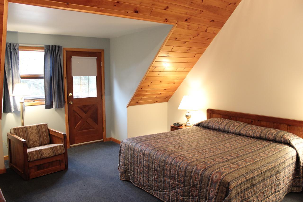 Nootka Lodge Woodsville Esterno foto