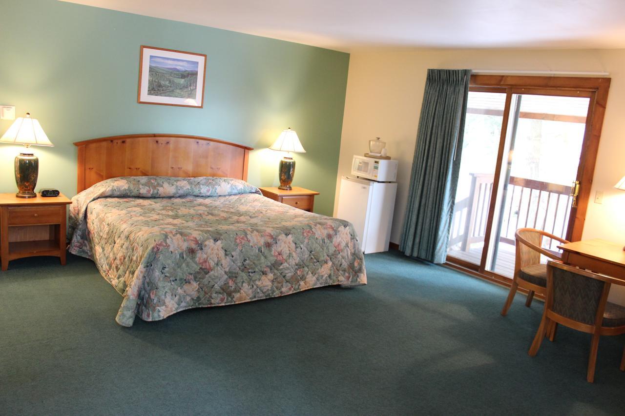 Nootka Lodge Woodsville Esterno foto
