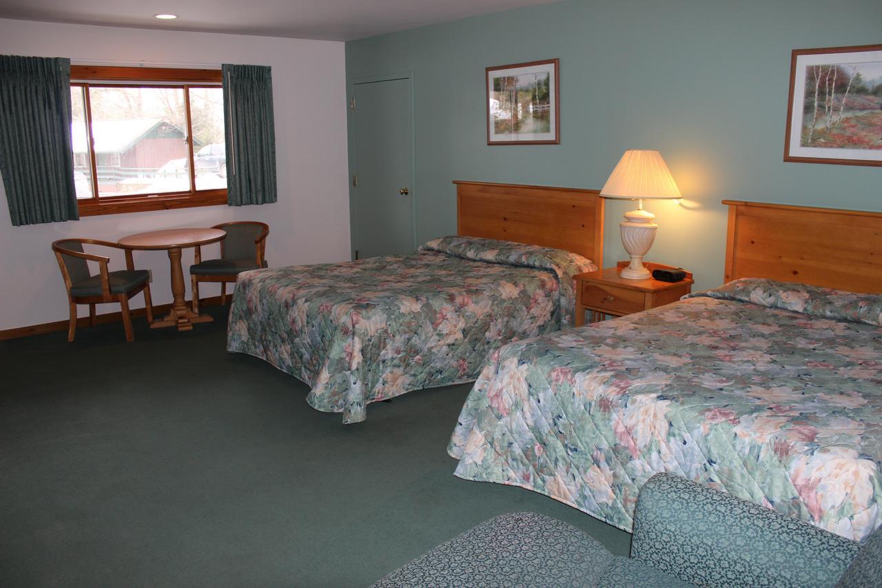 Nootka Lodge Woodsville Esterno foto