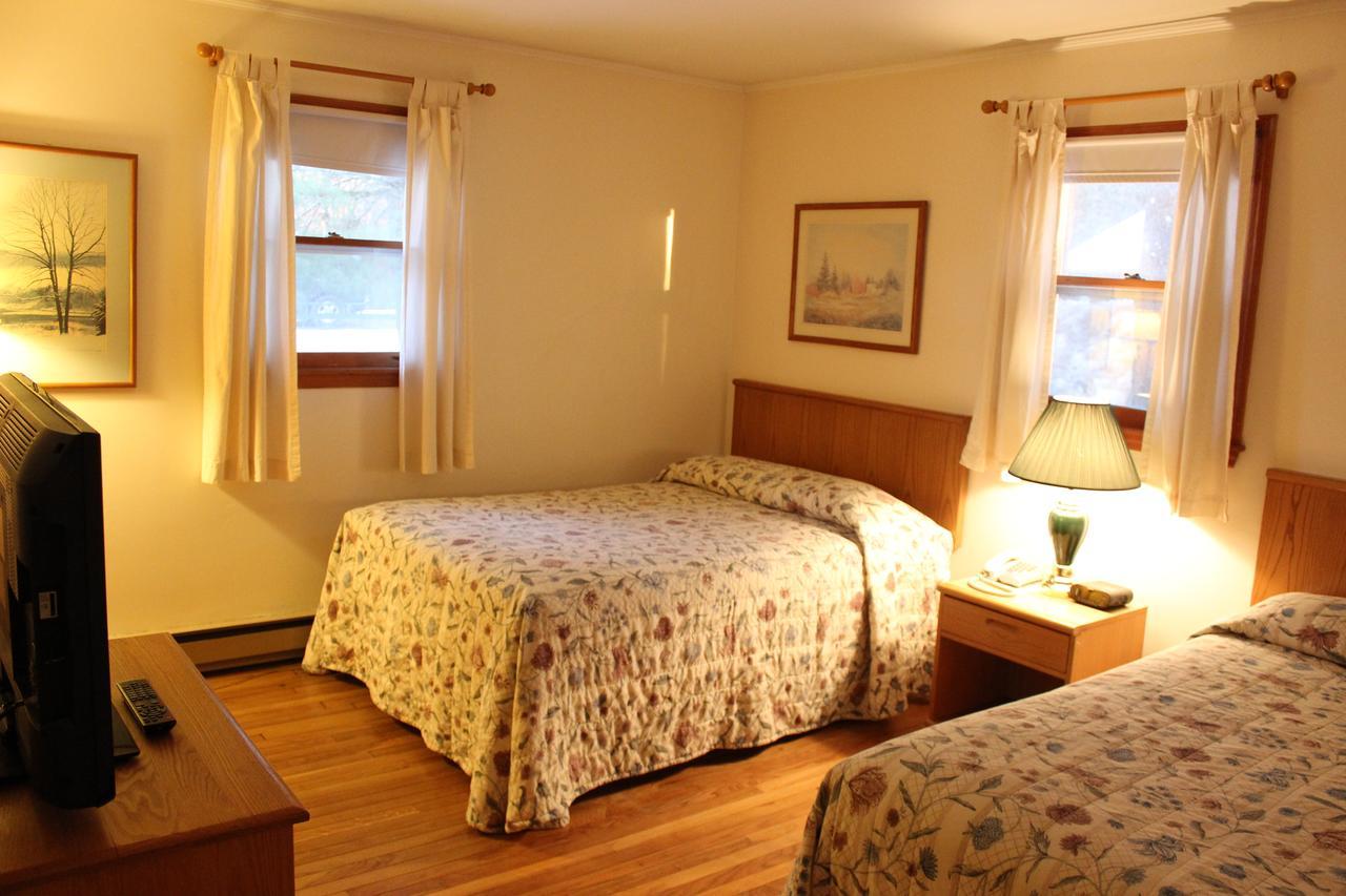 Nootka Lodge Woodsville Esterno foto